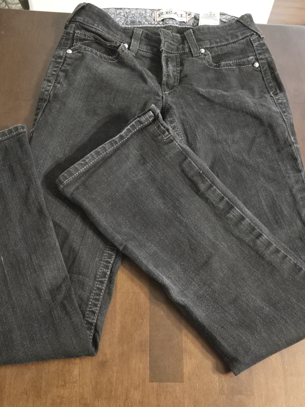 Ariat Women’s Boot Cut Jeans in Charcoal Black Size 28L